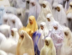 Hukum Salat Jumat bagi Wanita